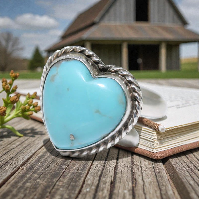 Kingman Turquoise Heart Ring – Pauline Nelson (Navajo)