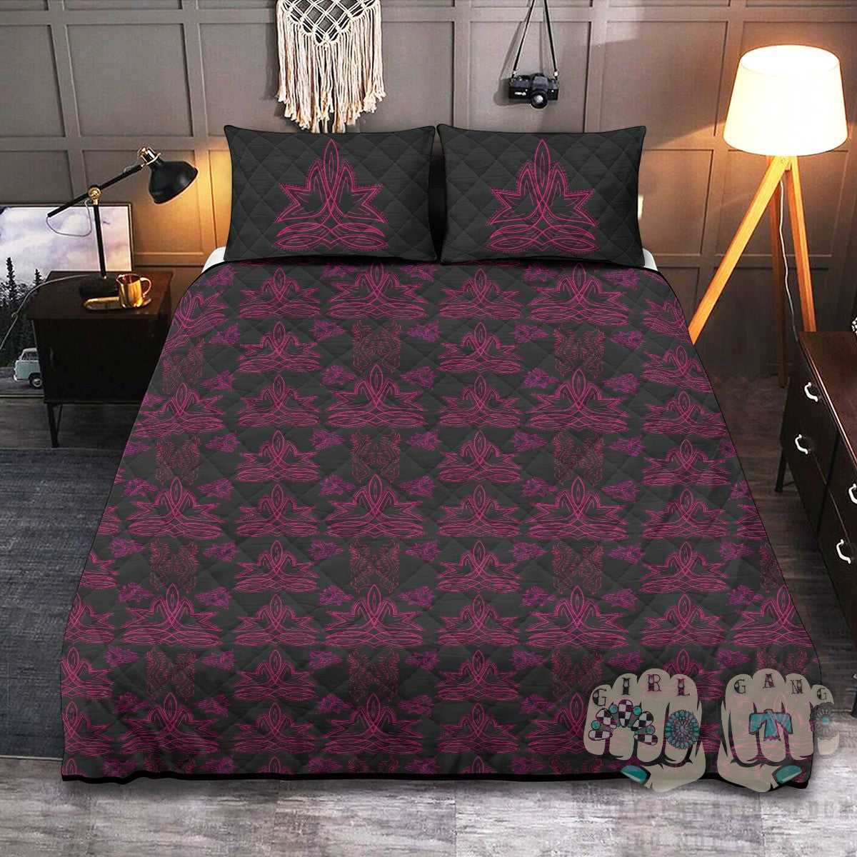 She's A Hottie Quilt Set- YE Exclusive