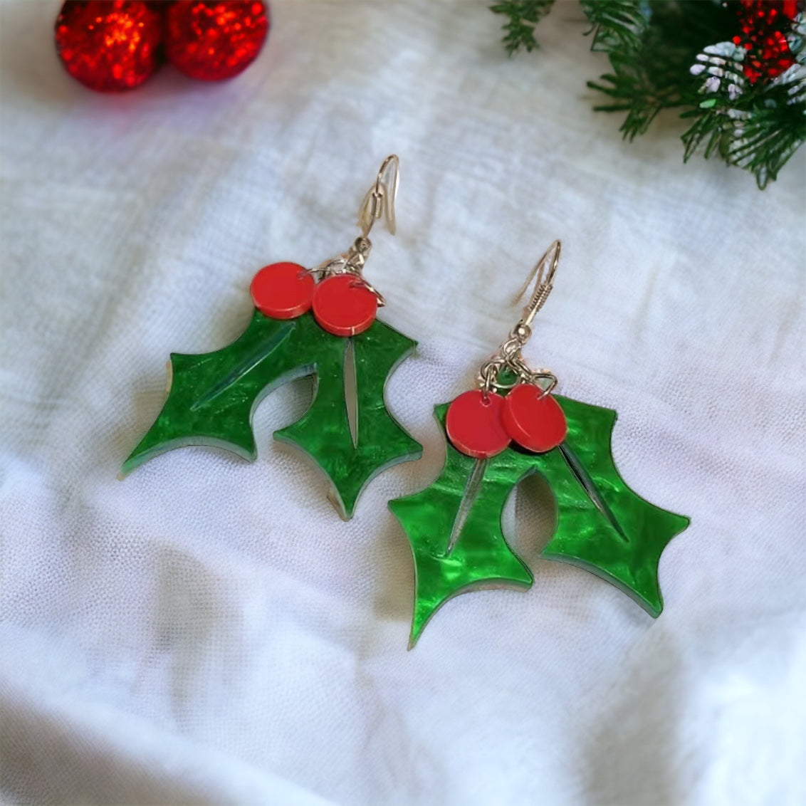 Holly Jolly Dangles