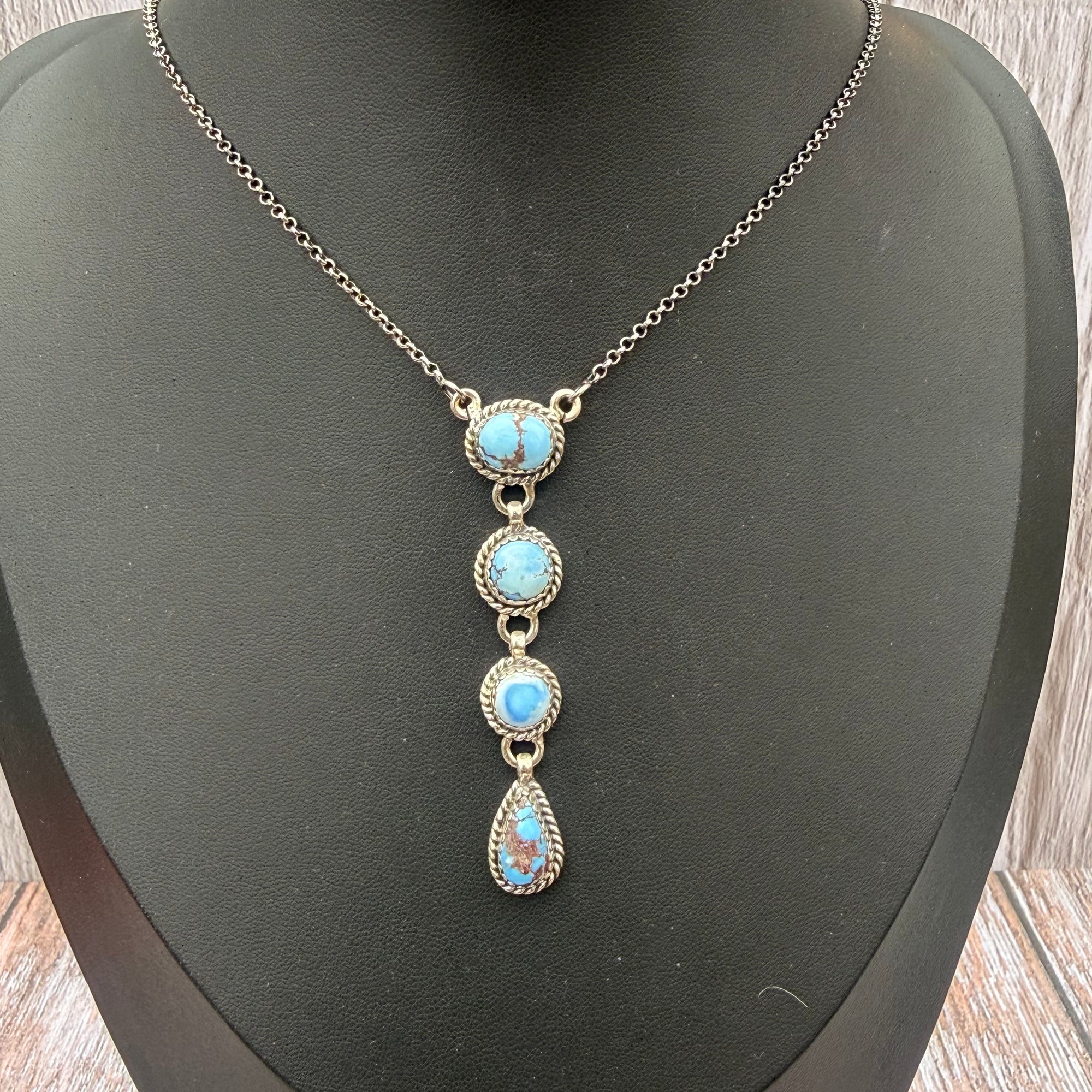 Golden Hills Lariat- $99 DEAL