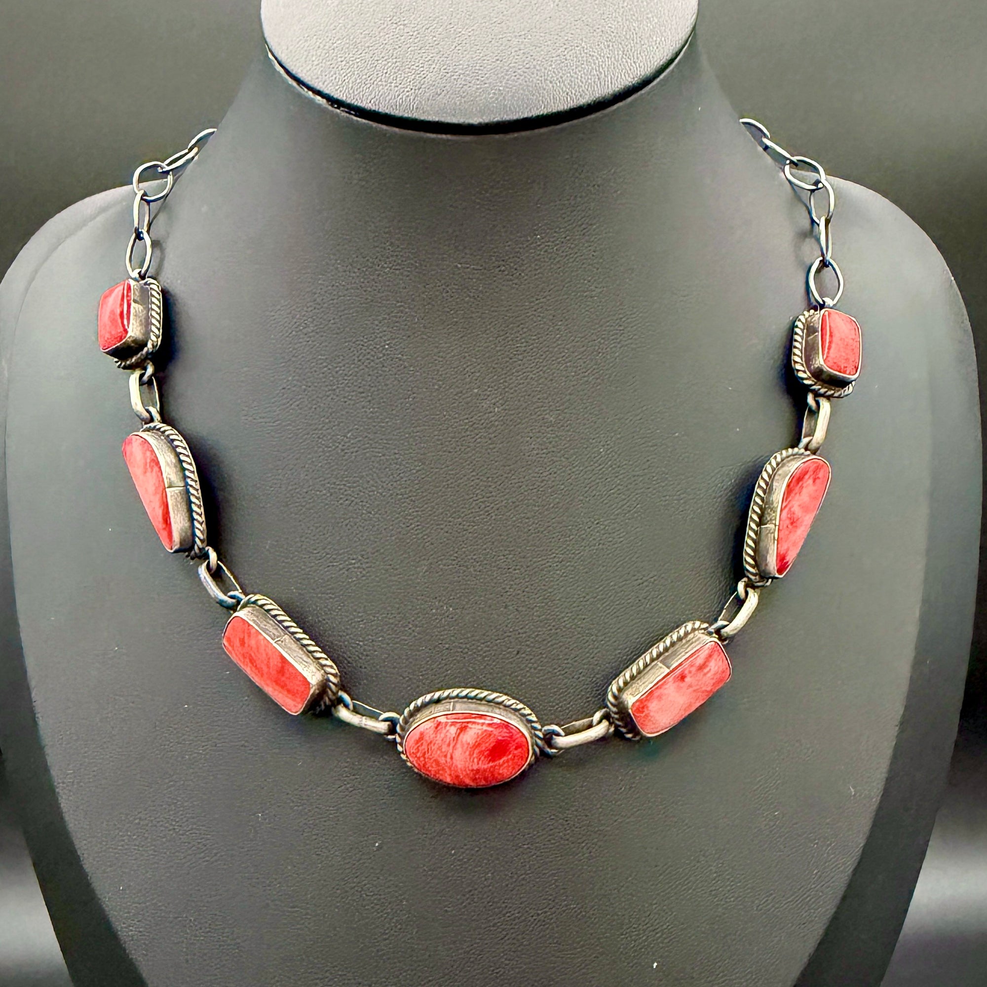 XL Red Spiny Oyster Necklace – by P. Skeets (Navajo)
18” Adjustable | Heavy Paperclip Chain