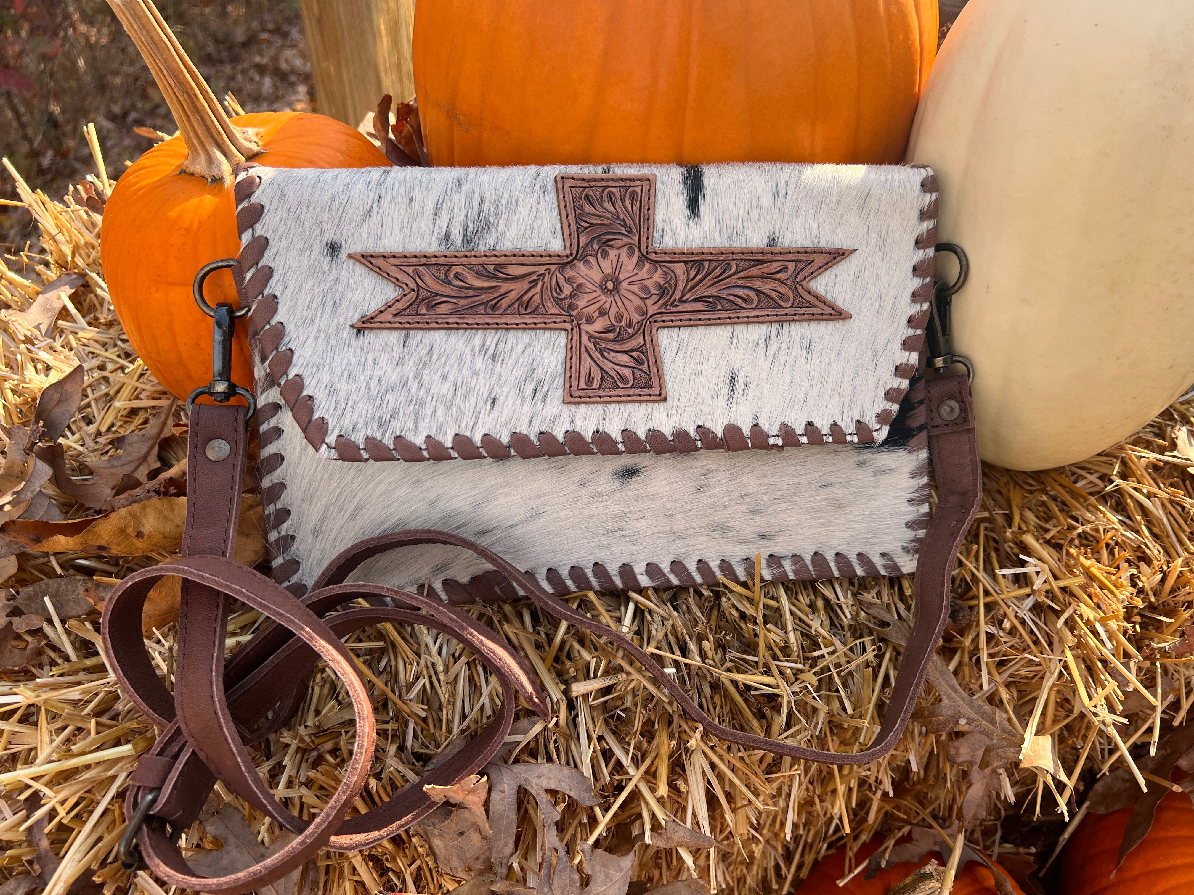 Tooled Way Crossbody/Clutch