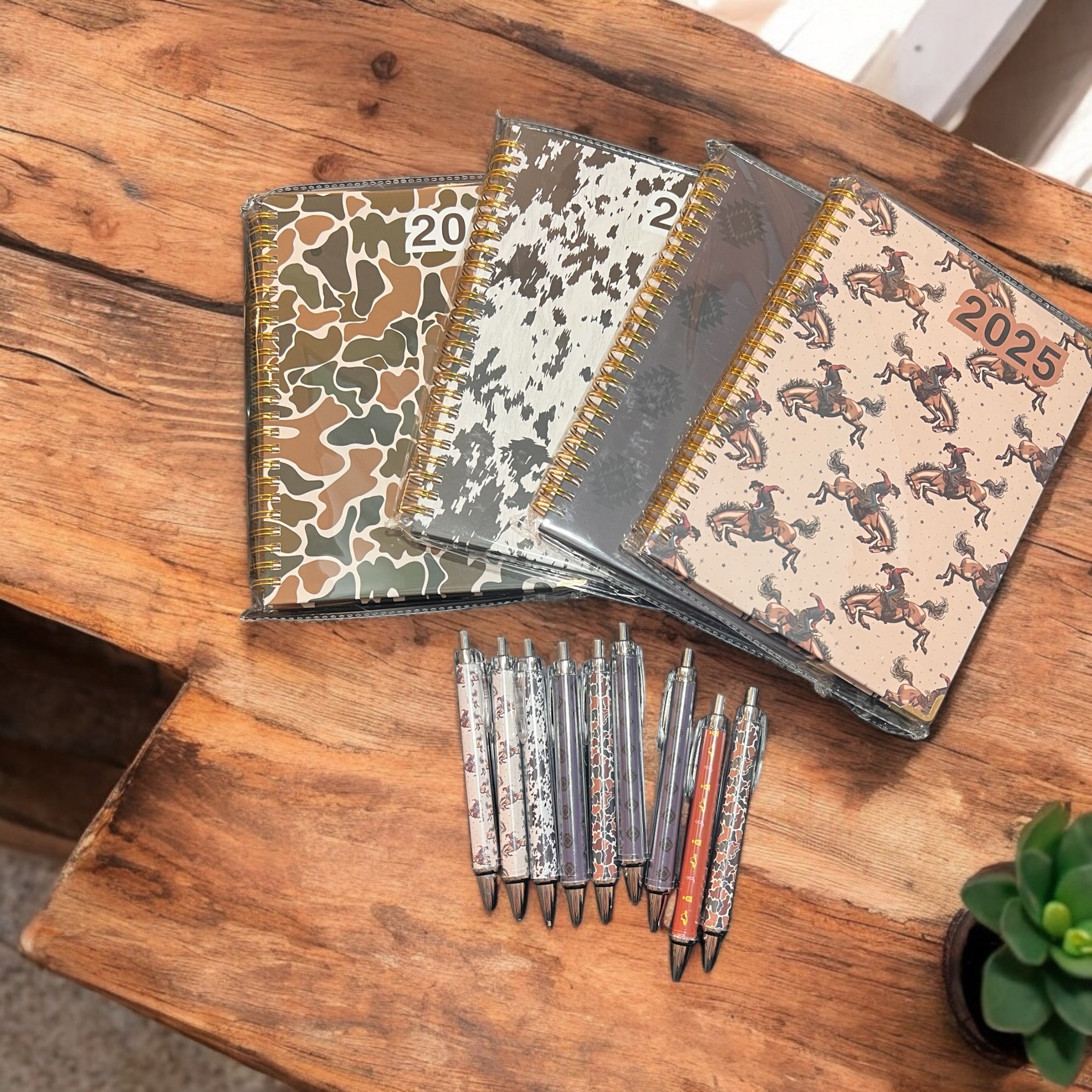 2025 Planners & Matching Pens