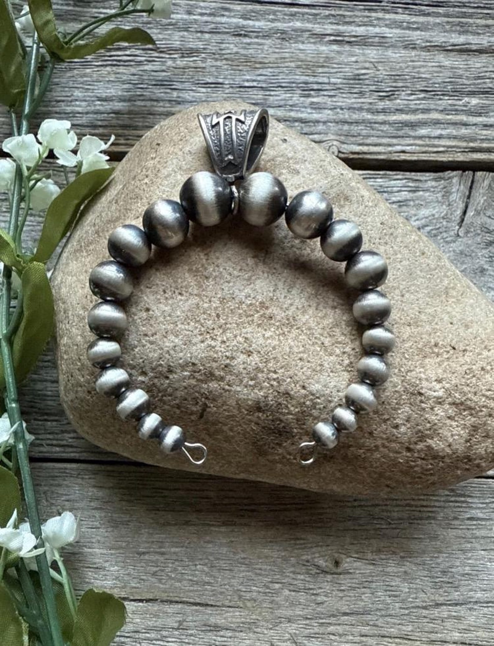 12mm Graduate Sterling Pearl Naja Pendant