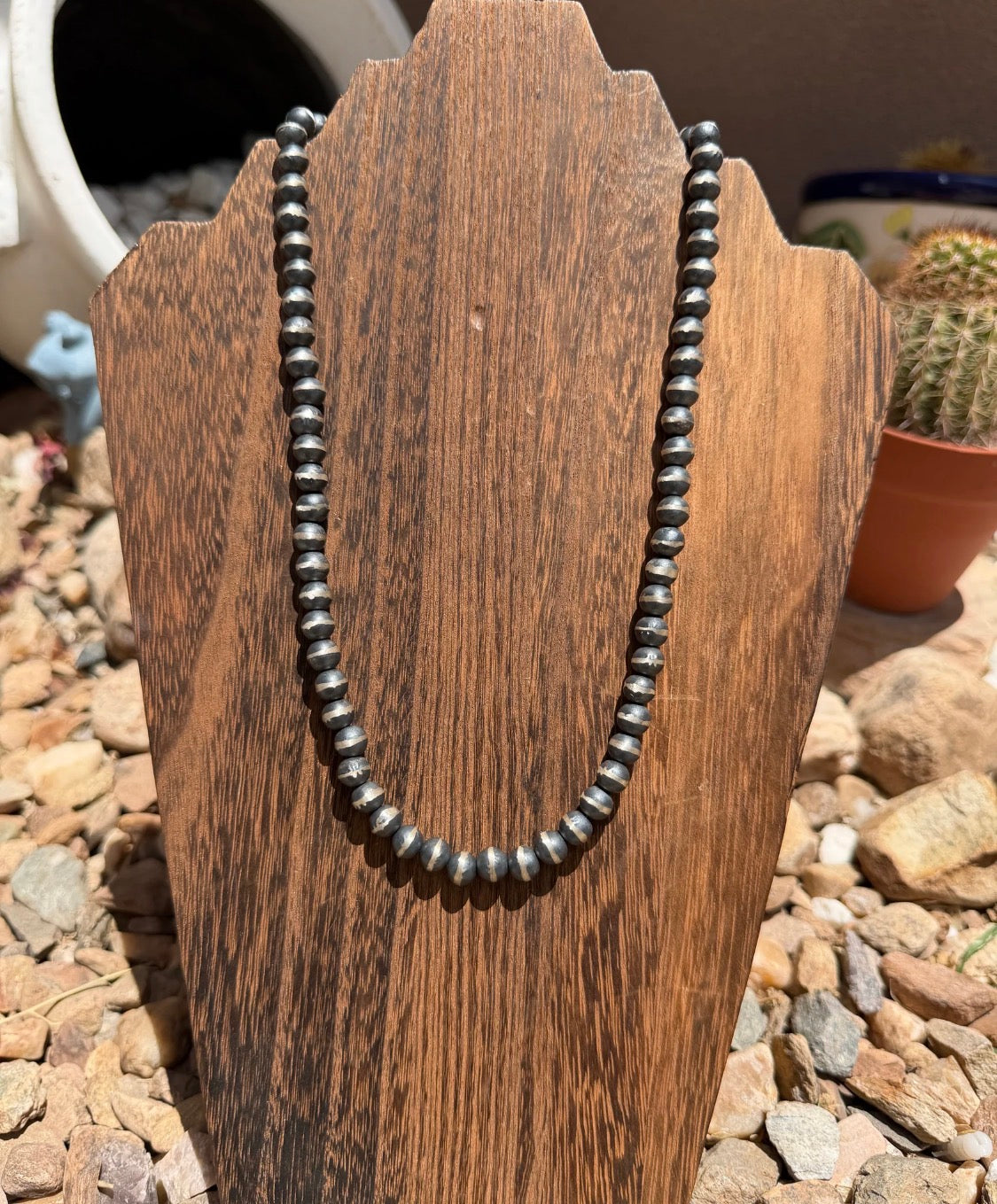 8mm 22" Chimney Butte Pearls
