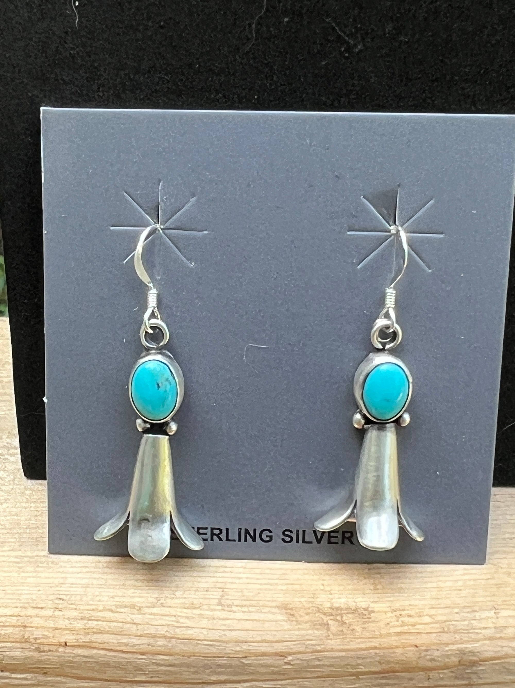 Navajo Handmade Kingman Turquoise Earrings - Robinson Martinez