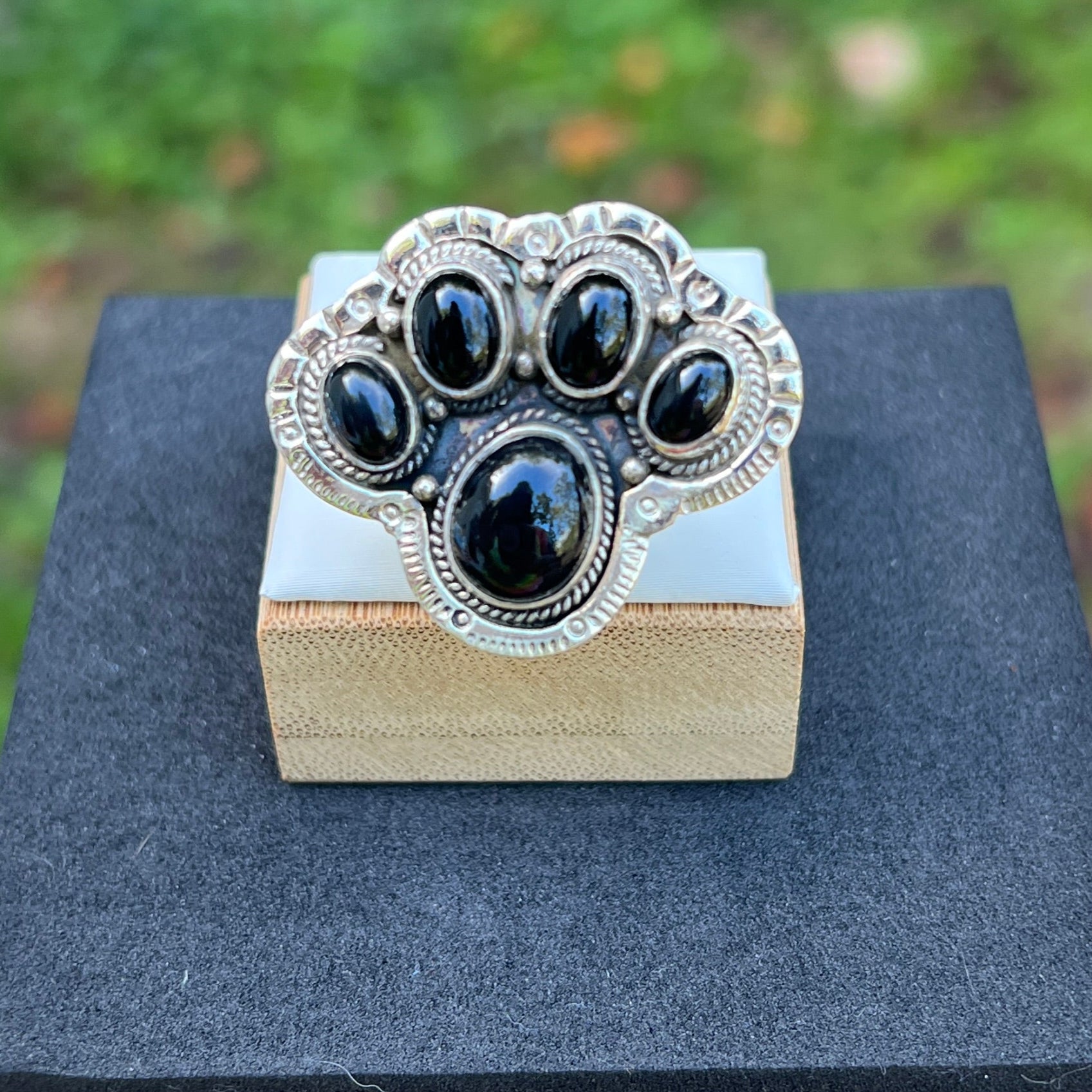 Onyx Dog Paw Ring - 10