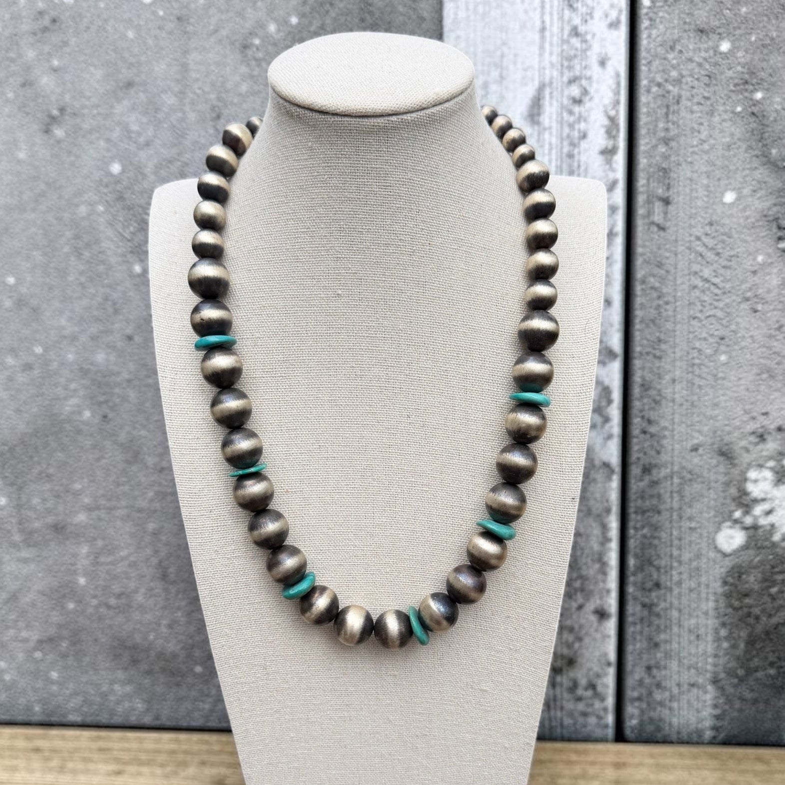 Chimney Butte 20" Giant Campitos Blend