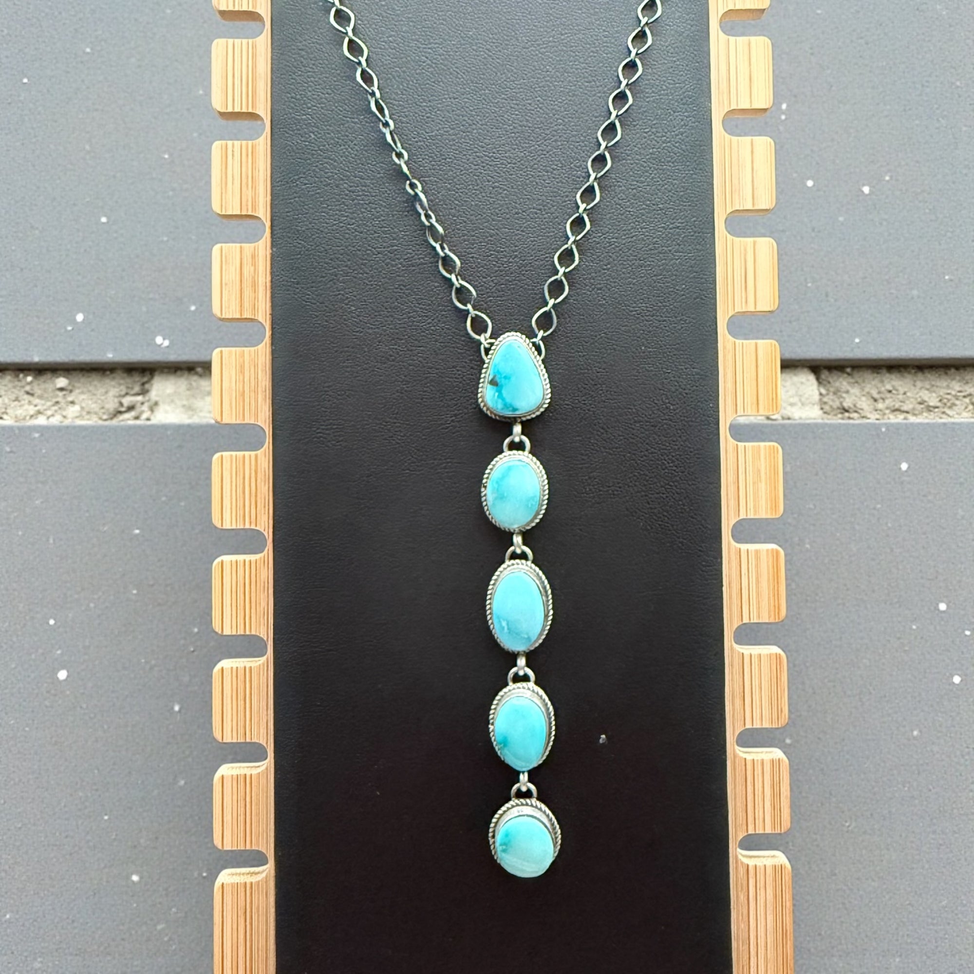 Golden Hills X-Long Lariat