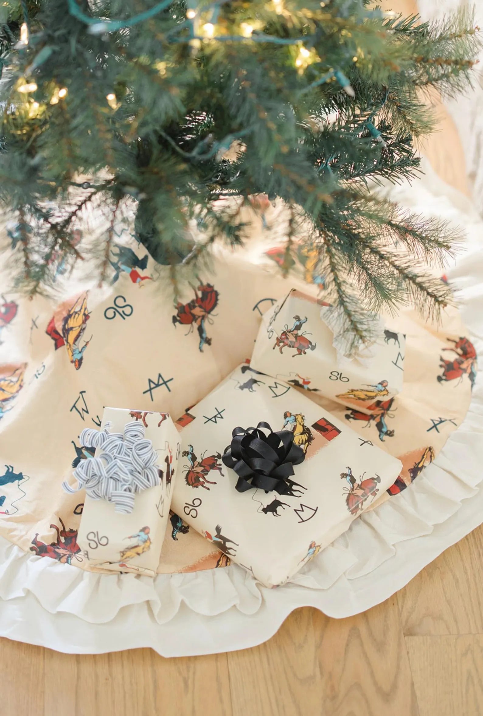 Vintage Cowboy Christmas Tree Skirt- Full Size
